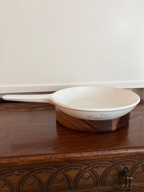 CORNINGWARE S-10-8 10” ‘Country Cornflower’ Ceramic Skillet